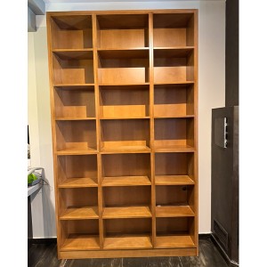 ΞΥΛΙΝΗ ΒΙΒΛΙΟΘΗΚΗ ΛΟΥΣΤΡΑΡΙΣΜΕΝΗ