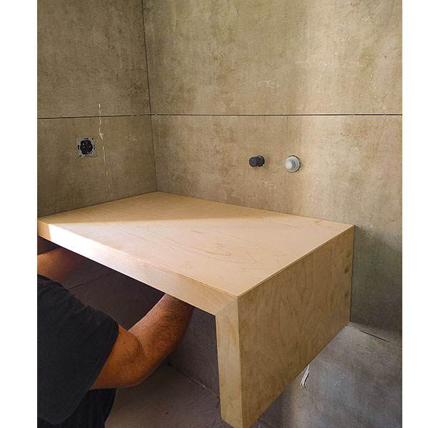 ΕΠΙΠΛΟ ΜΠΑΝΙΟΥ ΛΟΥΣΤΡΑΡΙΣΜΕΝΟ