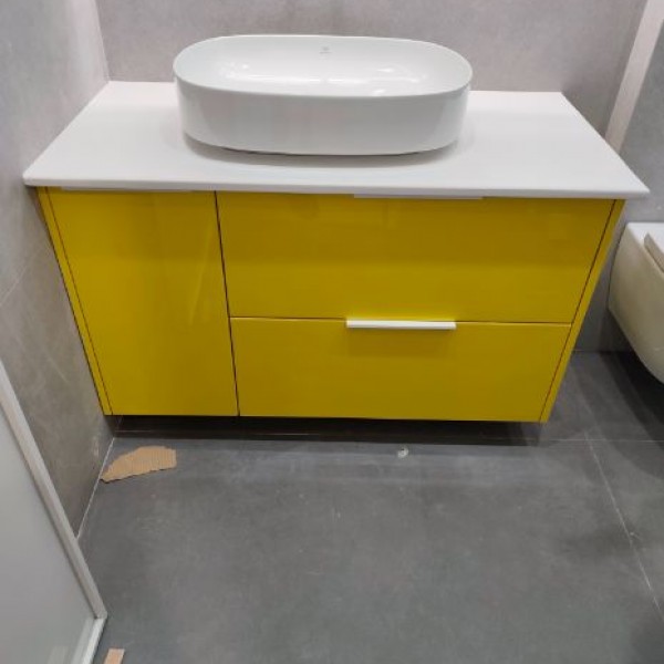 Μοντέρνο Κρεμαστό Έπιπλο Μπάνιου