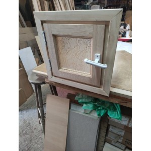 Ξύλινο Παράθυρο Μπάνιου Ανοιγόμενο με Ανάγλυφο Τζάμι Obscure