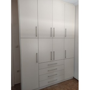 ΝΤΟΥΛΑΠΑ ΛΕΥΚΗ 