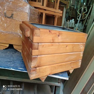 ΜΕΓΑΛΗ ΞΥΛΙΝΗ ΓΛΑΣΤΡΑ