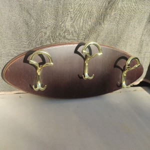 ΞΥΛΙΝΗ ΚΡΕΜΑΣΤΡΑ (MDF)