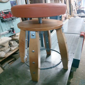 ΞΥΛΙΝΟ ΣΚΑΜΠΟ